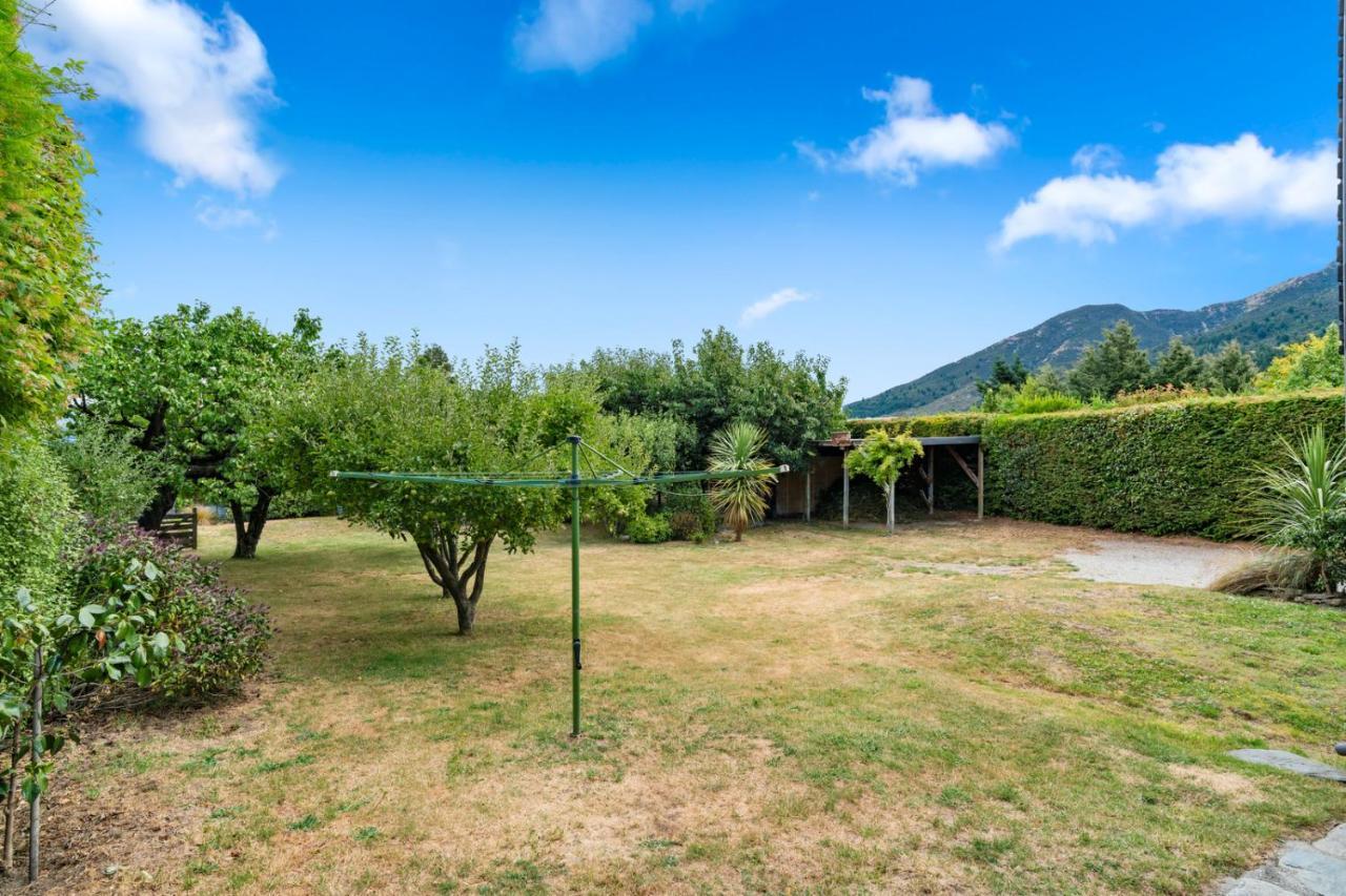 Views On Parry - Lake Hawea Holiday Home Экстерьер фото