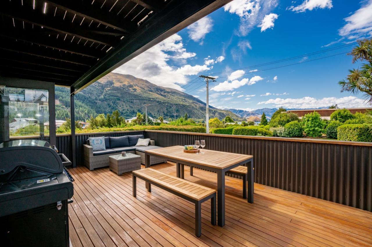Views On Parry - Lake Hawea Holiday Home Экстерьер фото